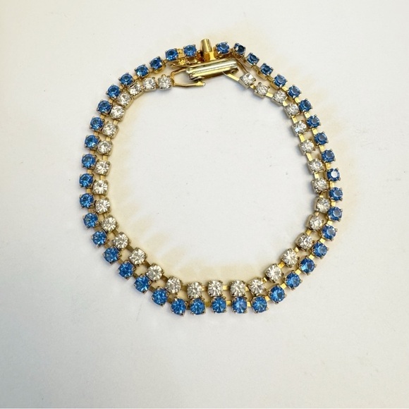 Vintage Blue Monet Signed & Unbranded Clear Tennis Bracelet Gold Tone Set - Picture 4 of 15